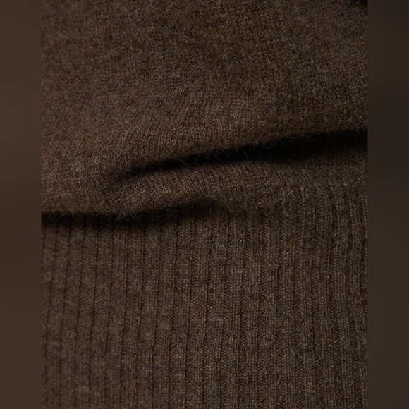 NWT Reformation Arco Cashmere sleeveless turtleneck sweater in Cocoa size XS - Picture 3 of 13